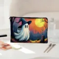 Gedetailleerd uitzicht van de make-uptas met spookprint, ruime opbergruimte voor cosmetica. - 04