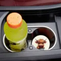 Leuke Hooglandse Koe autohouder onderzetter, antislip auto interieur accessoire. - Schotse hooglander