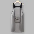 Delantal transparente impermeable de TPU para cocina, hostelería y uso resistente al aceite. - Estilo con Bolsillo y Tirantes / 75 cm