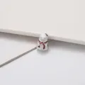 Bezaubernder Weihnachts-Schneemann-Perlenanhänger aus Legierung mit weiß-roter Emaille. - Schneemann / Stil 3