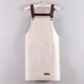 Tablier de cuisine imperméable avec bretelles marron et double poche pour le travail quotidien. - Beige Imperméable