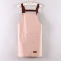 Élégant tablier de cuisine imperméable avec bretelles marron et poche pour cuisiner. - Rose Cuir Imperméable