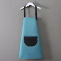 Grembiule impermeabile per bambini, blu con bretelle regolabili, ideale per pittura e scuola. - Grembiule Blocco Colore Blu-Nero