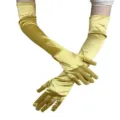 Details der eleganten goldenen Satin Handschuhe mit glatter Textur und feiner Verarbeitung. - Gold