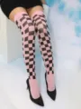 Bas cuissantes à carreaux rose et noir, chaussettes hautes élégantes pour femmes. - Taille unique / Damier Rose et Noir