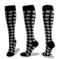 Calcetines de compresion negros con calavera de pixeles blancos para deportes y fiestas - Estilo 8