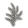 Gedetailleerde kristallen strass blad applicatie close-up, glanzende glazen diamant patch. - Koraal-6