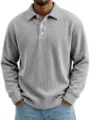 Détail de la chemise polo manches longues en velours côtelé pour hommes avec col. - S / Hauts / Gris