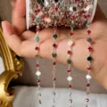Catena di gioielli fai da te con pezzi di metallo romboidali e strass rossi per accessori. - Catena di Strass a Rombo / argento spesso