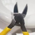 Pinza tagliente diagonale multifunzione con manici gialli e molla per lavori fai da te. - Tronchese