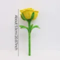 Ramo de flores de rosa amarilla hecho a mano con limpiapipas producto terminado de 53cm de alto. - Producto Terminado Amarillo