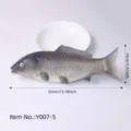 Juguete de pez de simulación de PU, modelo de carpa gris realista para decoración. - Gris (Y007-5)