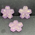 Detalle de cuentas de flor de cerezo con purpurina violeta, dijes de joyería de resina de bricolaje. - 22mm/Aprox. 210 Pcs / Púrpura