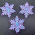 Colgante de copo de nieve de sirena acrílica con agujeros para joyería DIY y cadenas de teléfonos. - Violeta Claro