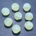 Primer plano de cuentas de acrílico translúcido luminosas para accesorios de joyería de bricolaje. - 14MM/Aprox 300 Pcs / Amarillo
