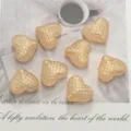Cuentas de corazón de acrílico luminoso sirena escamas para llaveros joyería bricolaje. - Naranja Claro