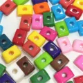 Cuentas de acrilico de colores con agujero grande para manualidades llaveros y collares - Estilo I / Paquete de 1 Catty (Aprox. 233 Pzs) / Multicolor