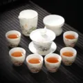 Élégant service à thé Kung Fu en porcelaine blanche avec peinture de paysage et bord doré. - Ensemble en Porcelaine de Jade Paysage