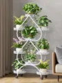 Weißer Eisen Pflanzenständer mehrschichtig herzförmig Blumenständer mit Rollen für Wohnzimmer - Verdichtete 9 Töpfe mit Rädern / Weiß