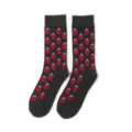 Herren wadenlange Baumwollsocken mit verspieltem roten Erdbeeren Muster für Alltagslook. - Einheitsgröße / Dunkelgrauer Erdbeerdruck (A374)