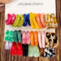 Colorful resin C-shaped hoop earrings set, stylish fashion jewelry variant display. - Red Green Tortoise Style (Set 2)