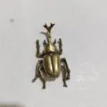 Figurine de scarabe rhinoceros en laiton massif, statue d'insecte vintage, deco de bureau. - Dynaste