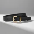 Schwarzer Damenledergürtel mit goldener Schnalle, schmaler Stil für elegantes Outfit. - Schwarz