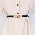 Ceinture fine noire pour femme avec une boucle de chaîne dorée tendance et élégante. - Style 1659 / 1,4 cm de large / Noir