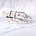 Retro Blumen gepaart weißer Ledergürtel für Damen, lässiger Vintage Taillengürtel. - Weiß