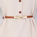 Ceinture fine en cuir pour femme avec boucle dorée élégante accessoire de mode polyvalent - Chameau