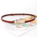 Ceinture fine en cuir marron pour femme avec boucle T dorée, accessoire minimaliste chic. - Style 1680 / 1,4 cm de large / Chameau