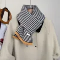 Sciarpa in maglia a righe con blocco di colore retro per calore autunno inverno e stile quotidiano. - Rigato Giallo e Caffè