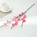 Branche de fleur de prunier artificielle décoration maison ornement floral rose accessoire photo - Rose rouge