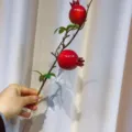 Petite Grenade Rouge à Deux Têtes