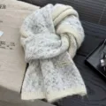 Accogliente sciarpa in maglia misto lana con blocco di colore grigio e bianco, accessorio. - Beige Grigio Melange