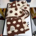 Sciarpa in maglia di misto lana a pois stile coreano, caldo scaldacollo invernale chic. - Marrone e Beige