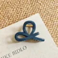 Dark blue loop hair claw clip, elegant large shark clip for thick hair styling and half updo. - Small Y-Shape Clip / 8cm / Indigo