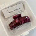 Dark red acetate hair claw clip, elegant gradient design, secure grip hair accessory for women. - Red