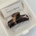 Minimalist tortoise shell hair claw clip for women, vintage acetate hair accessory. - Coffee