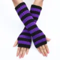 Schwarz-lila gestreifte fingerlose Handschuhe, Strick-Stulpen für Harajuku Gothic Mode. - Einheitsgröße / Schwarz und Violett