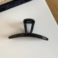 Black hair claw clip, glossy finish, minimalist design for thick hair styling and daily wear. - 13cm Spring / Gold Label Glossy Black