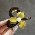Pearl flower hair claw clip for women, stylish shark clip for elegant updos, fashion hair accessory. - Medium-8cm / Yellow
