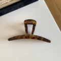 Elegant tortoiseshell hair claw clip for women, chic and minimalist hair accessory. - 13cm Spring / Dark Leopard Print