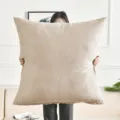 Großes einfarbiges Kissen weicher Samtbezug für Wohnzimmer Sofa Schlafzimmer Dekoration - 50x50cm Kissenbezug / Hellbeige