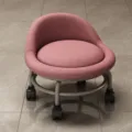 Rosa niedriger Rollhocker mit Rückenlehne und Lenkrollen bequemer weicher Sitz für Zuhause - Hellviolett