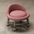 Rosa niedriger Drehhocker mit Rollen, bequemes gepolstertes Kissen für den Heimgebrauch. - Helllila (Graues Rad)