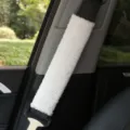 White plush car seat belt cover soft fluffy shoulder pad universal auto accessories - Lamb Fleece Shoulder Pad / White