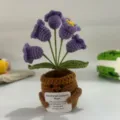 Pianta in vaso all'uncinetto fatta a mano bambola fiore viola variante con carta di supporto - Mughetto a 5 Teste Viola