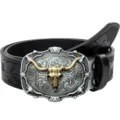 Cinturón de cuero con relieve estilo western retro para hombre con hebilla de toro - Negro / 110cm