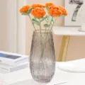 Ramo de flores de rosas naranjas de ganchillo hechas a mano con florero, decoración del hogar. - Naranja